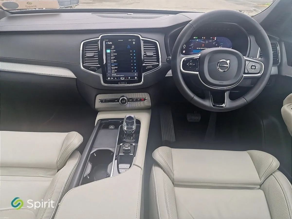 Volvo XC90 T8 Plus Plug In Hybrid - Image 4