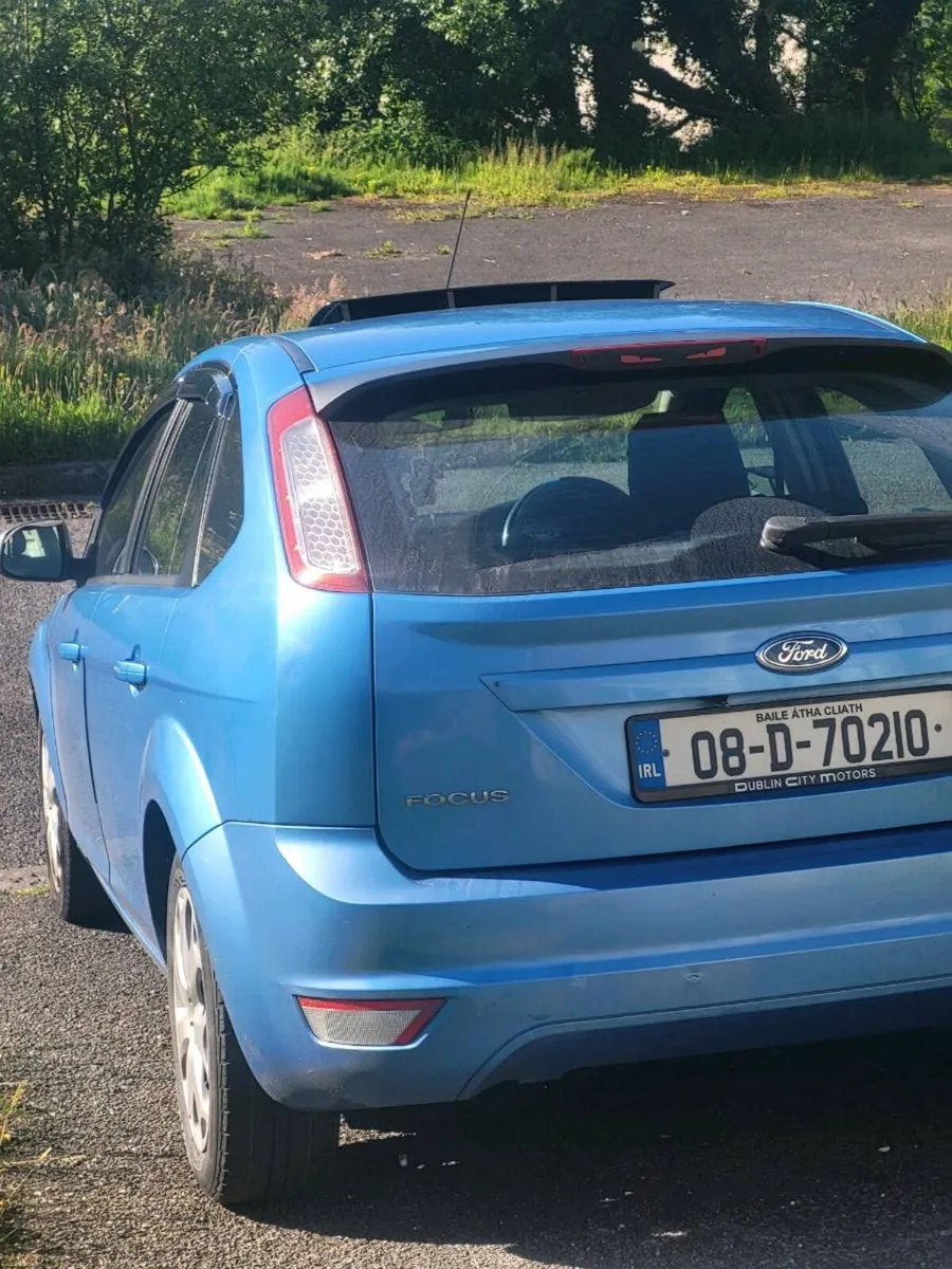 Ford Focus car - Image 3