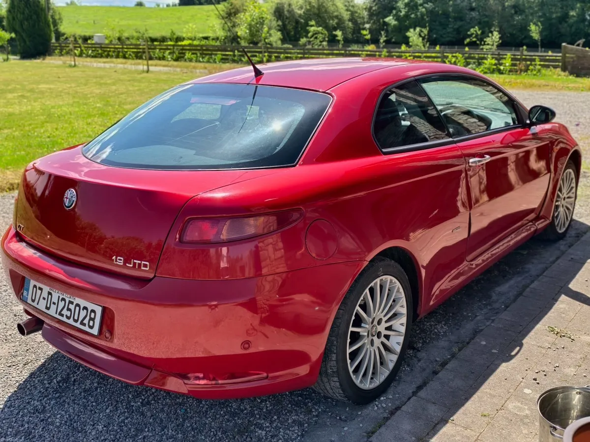 Alfa Romeo GT 2007 - Image 3