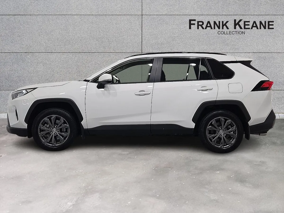 Toyota RAV4 2.5 Hybrid Sol 2WD - Image 4