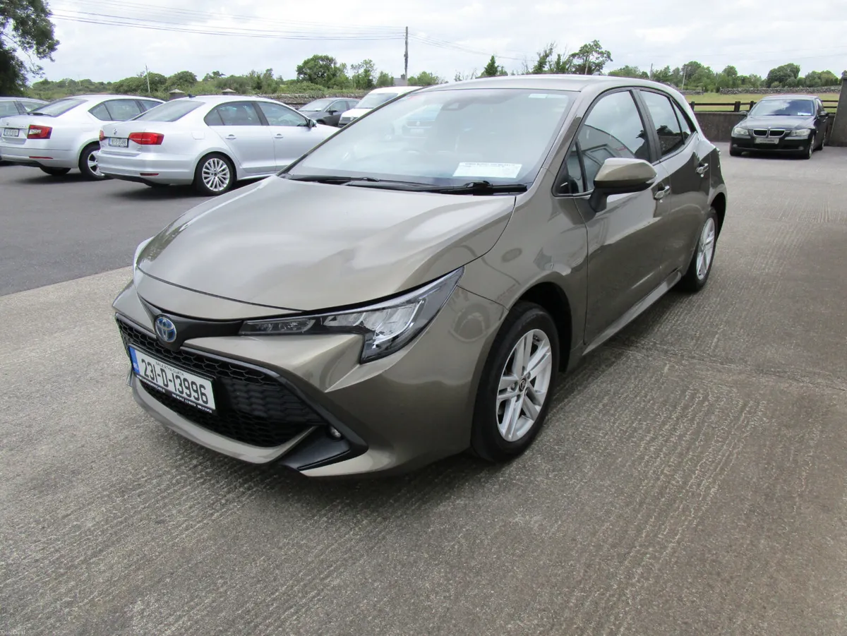 Toyota Corolla 2023 - Image 3