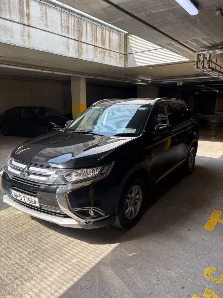 Mitsubishi Outlander 2018 - Image 1