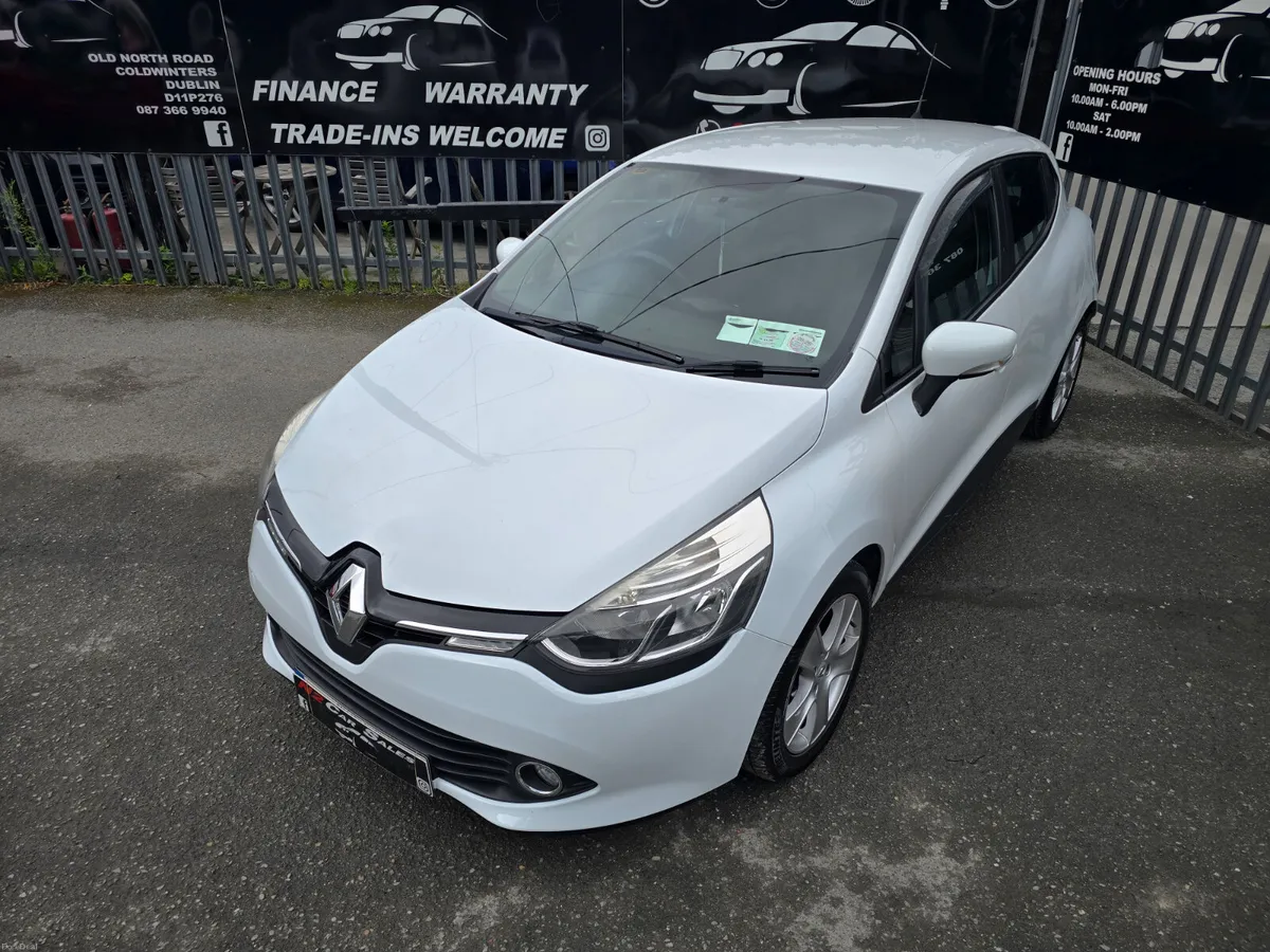 152 Renault Clio 1.1 Petrol, LOW MILES, NEW NCT - Image 5