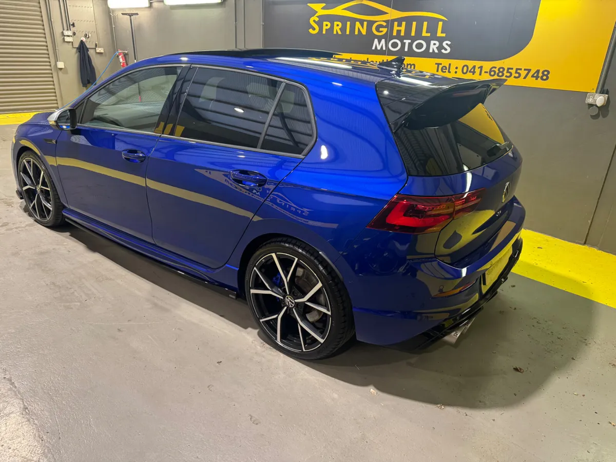 2024 Volkswagen Golf R 2.0Tsi 320BHP 4 Motion DSG - Image 3