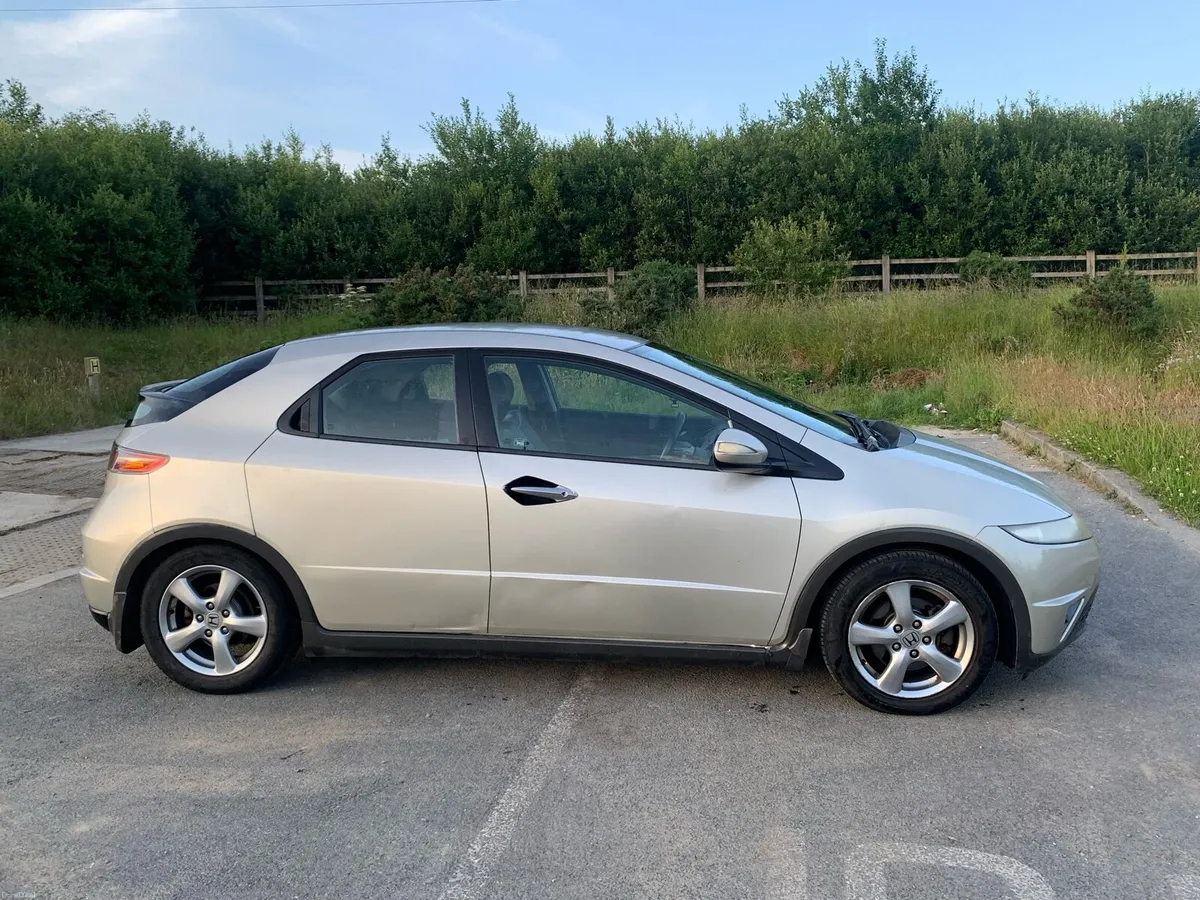 Honda Civic - Image 2