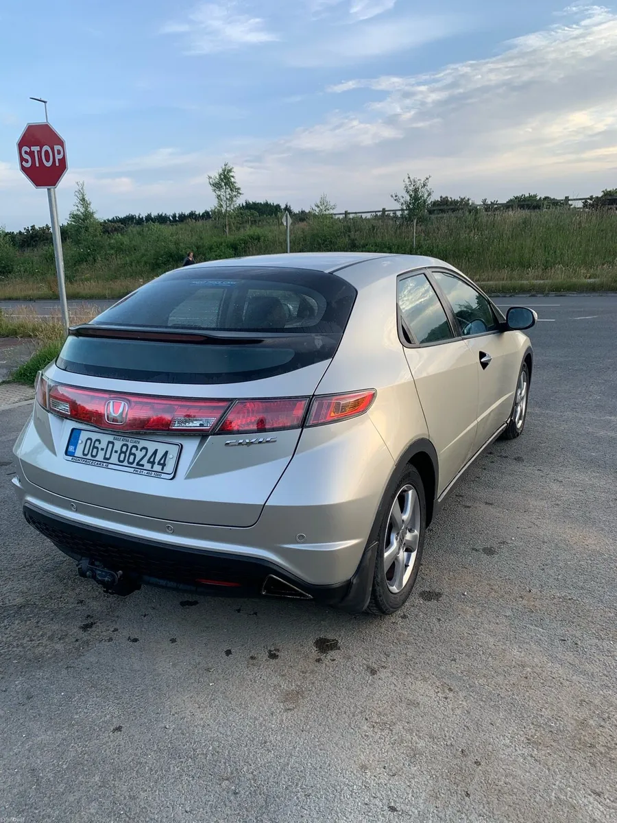 Honda Civic - Image 4