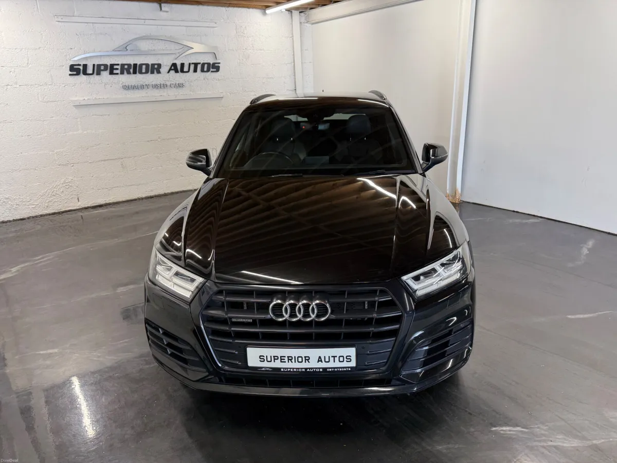 2020 Audi Q5 S-Line Black Edition Quattro 50TFSI E - Image 4