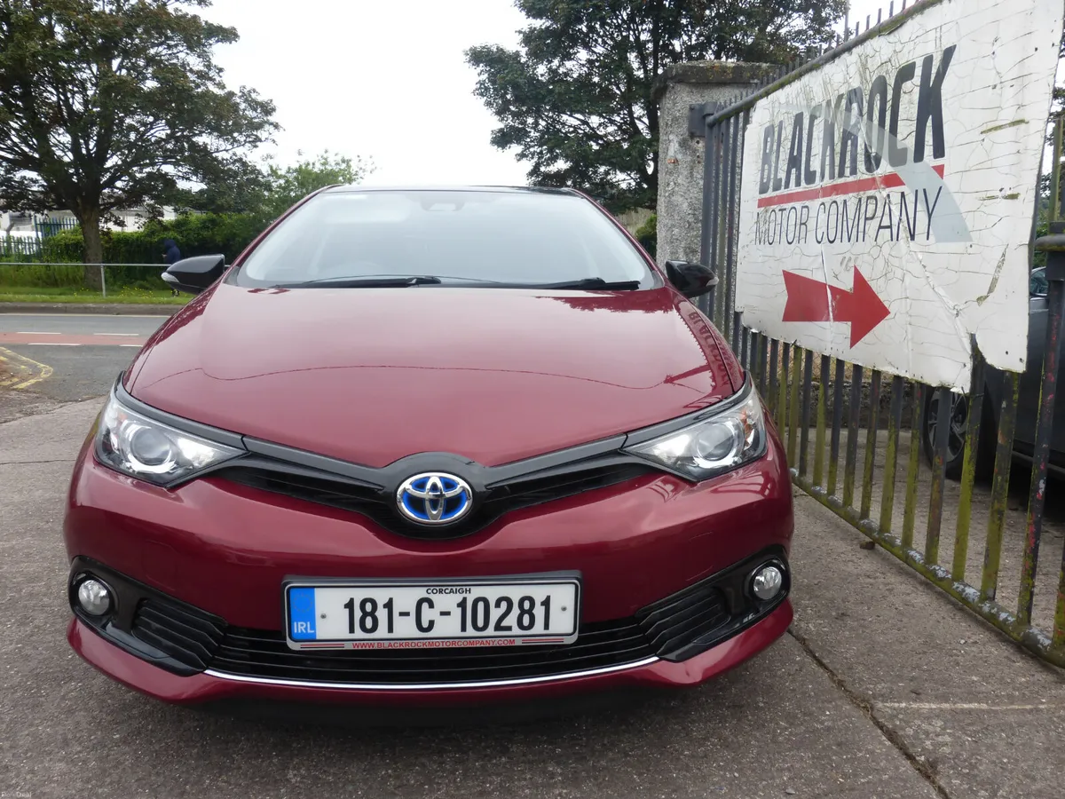 Toyota Auris 2018 - Image 2