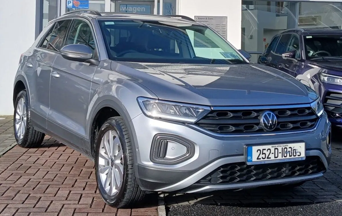 Volkswagen T-Roc EDITION 75 2.0TDI M6F 116HP **REA - Image 1
