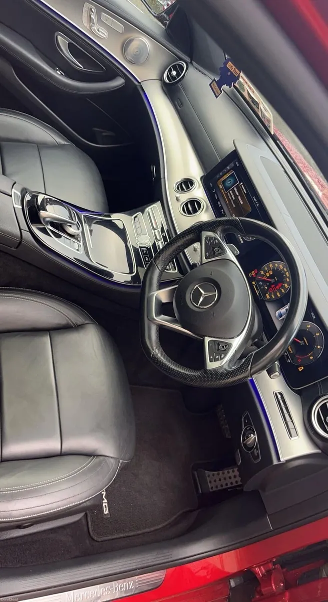 Mercedes E220D AMG - Image 4