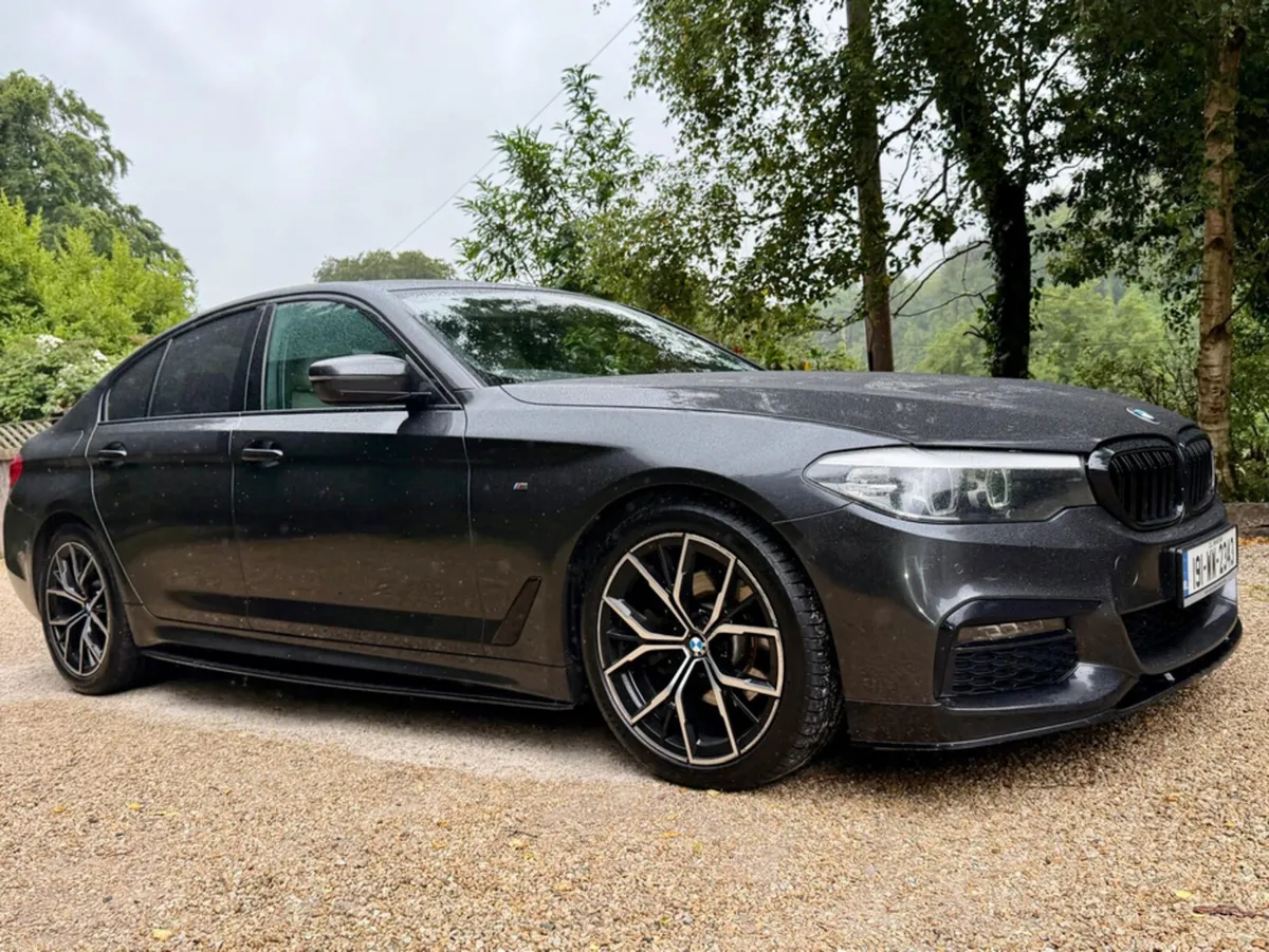 BMW 5-Series 520D G30 M SPORT - Image 2