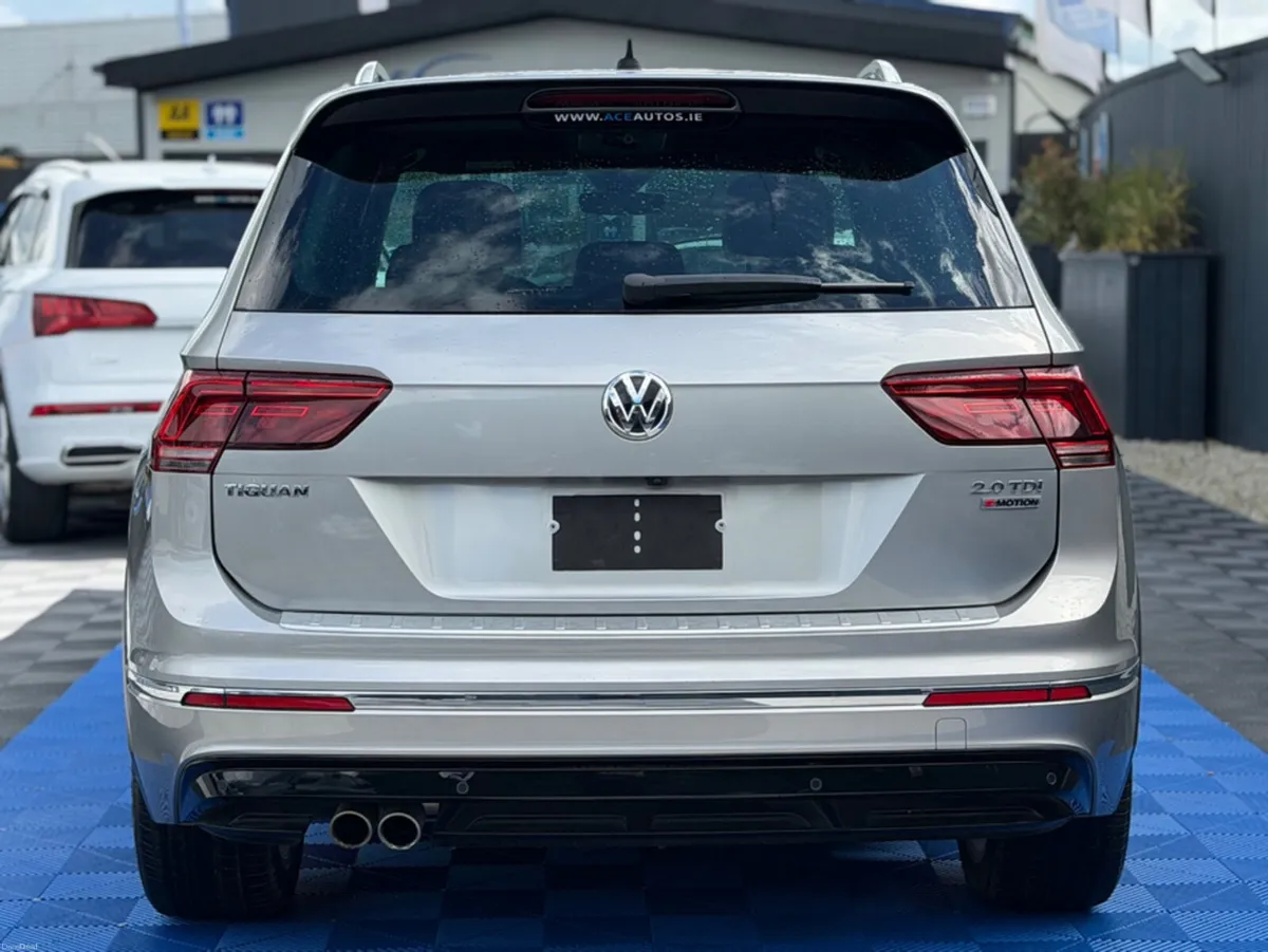 Volkswagen Tiguan R-LINE 4WD - 2.0L DIESEL - AUTO - Image 6