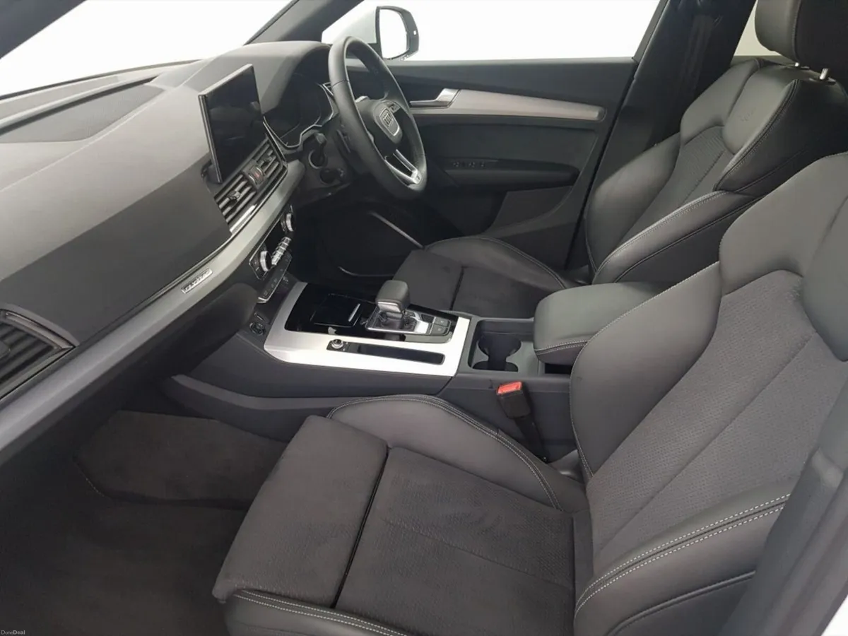 Audi Q5 Q5 S- Line 50 TFSi-e 299 Quattro PHEV - Image 4