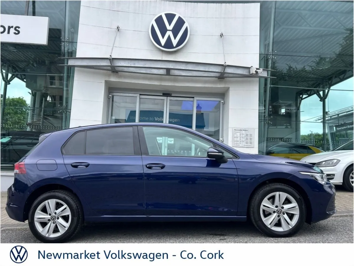 Volkswagen Golf 1.0TSI 110BHP LIFE 6 SPEED PETROL - Image 4