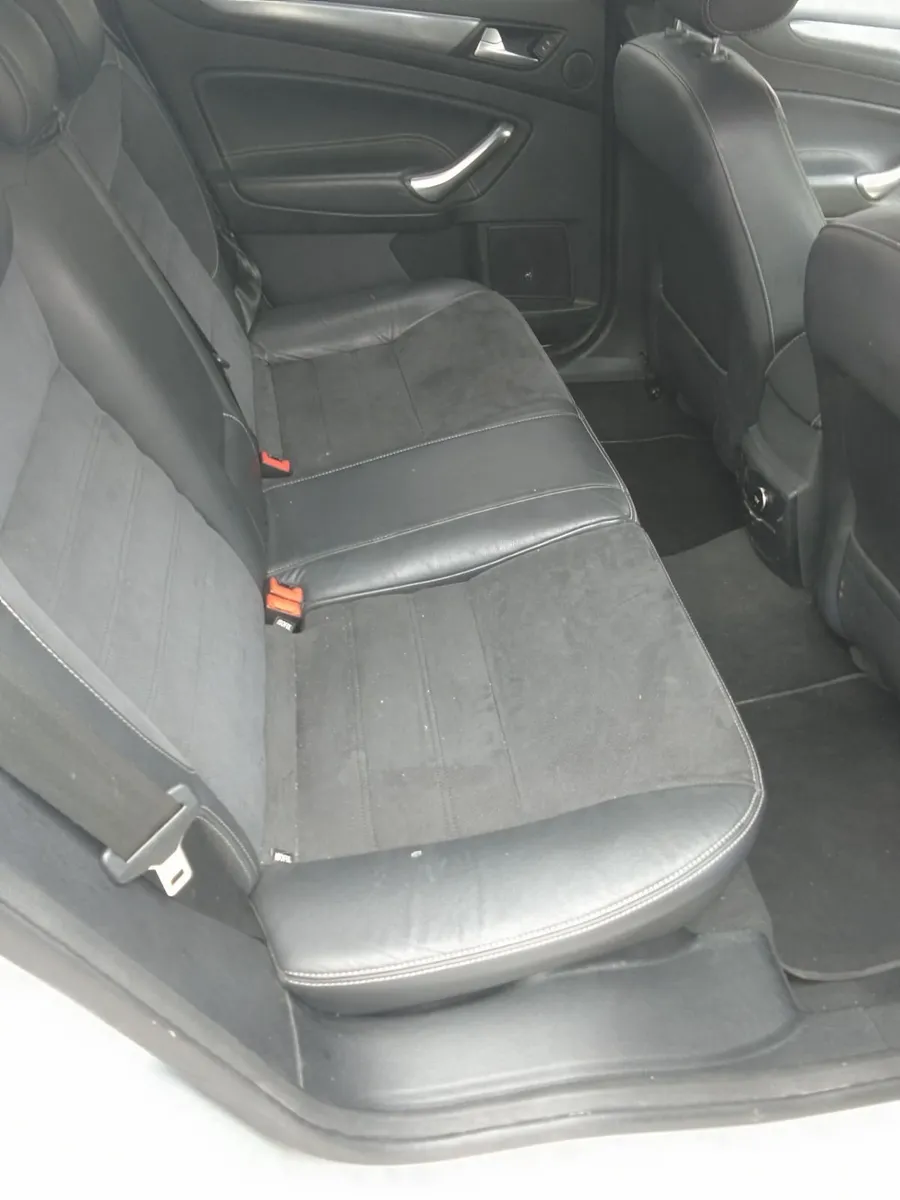 Ford Mondeo 2013 - Image 2