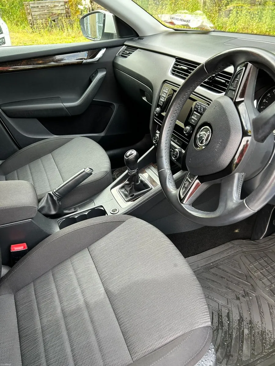 Skoda Octavia 2014 - Image 1