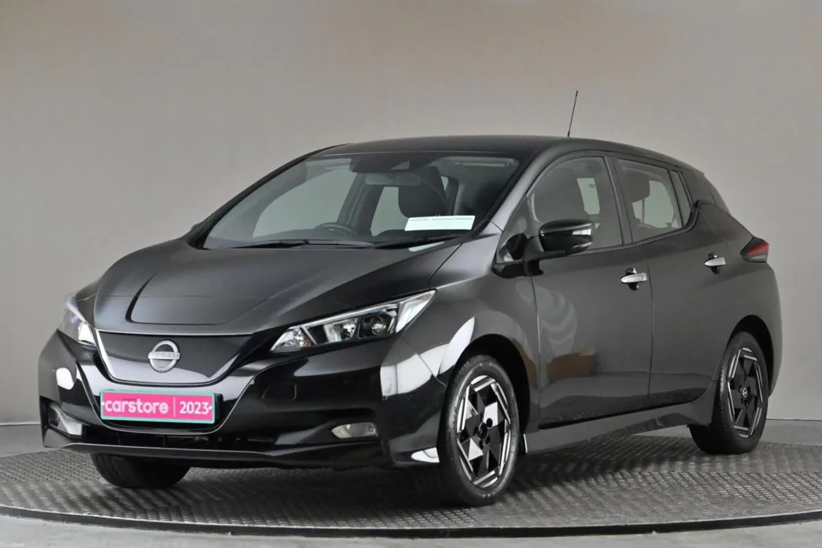 Nissan Leaf EV ACENTA 40KW 150BHP **REVERSE CAM** - Image 3