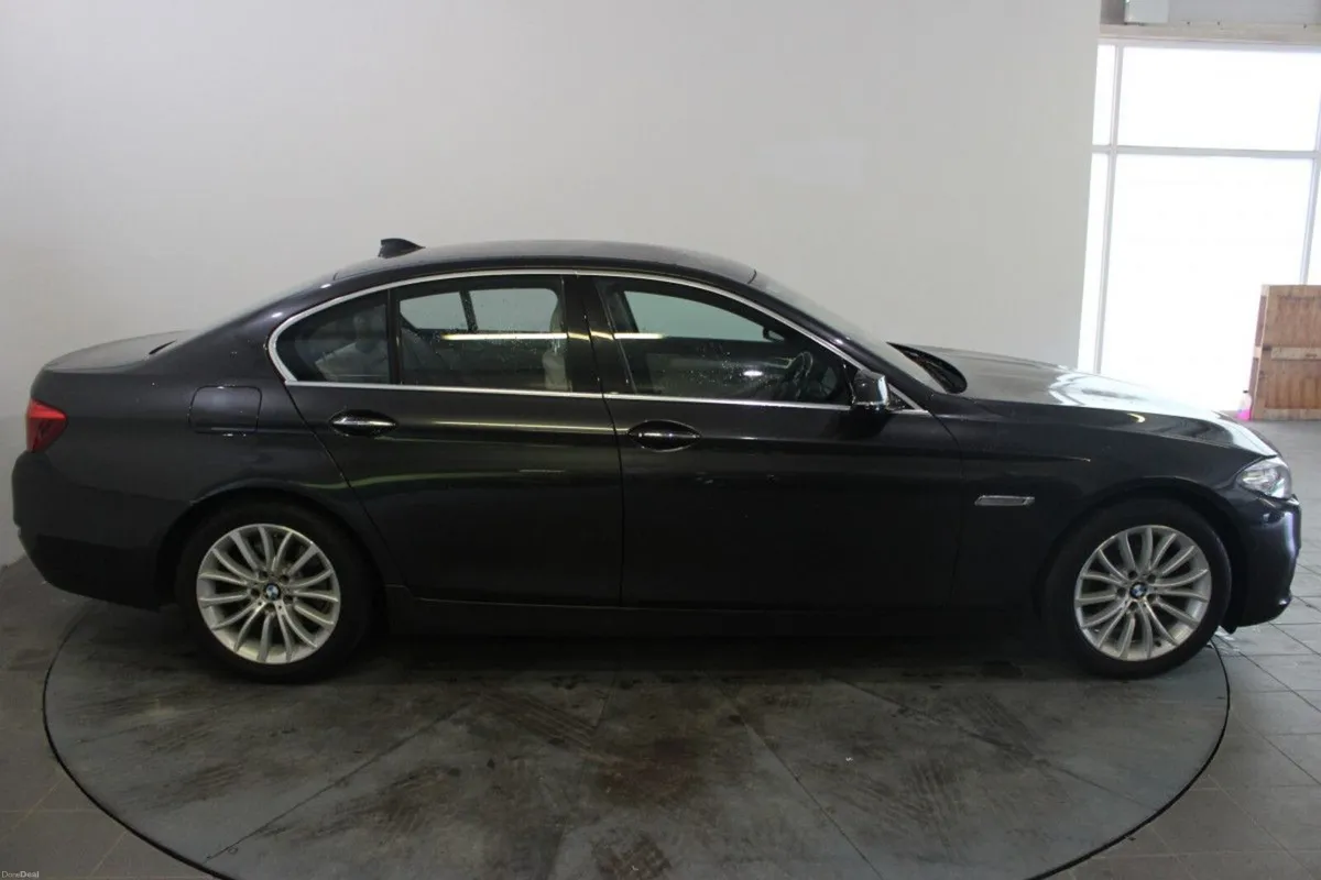 BMW 5-Series 520d Luxury Auto - TENDER 38 - BACK B - Image 4