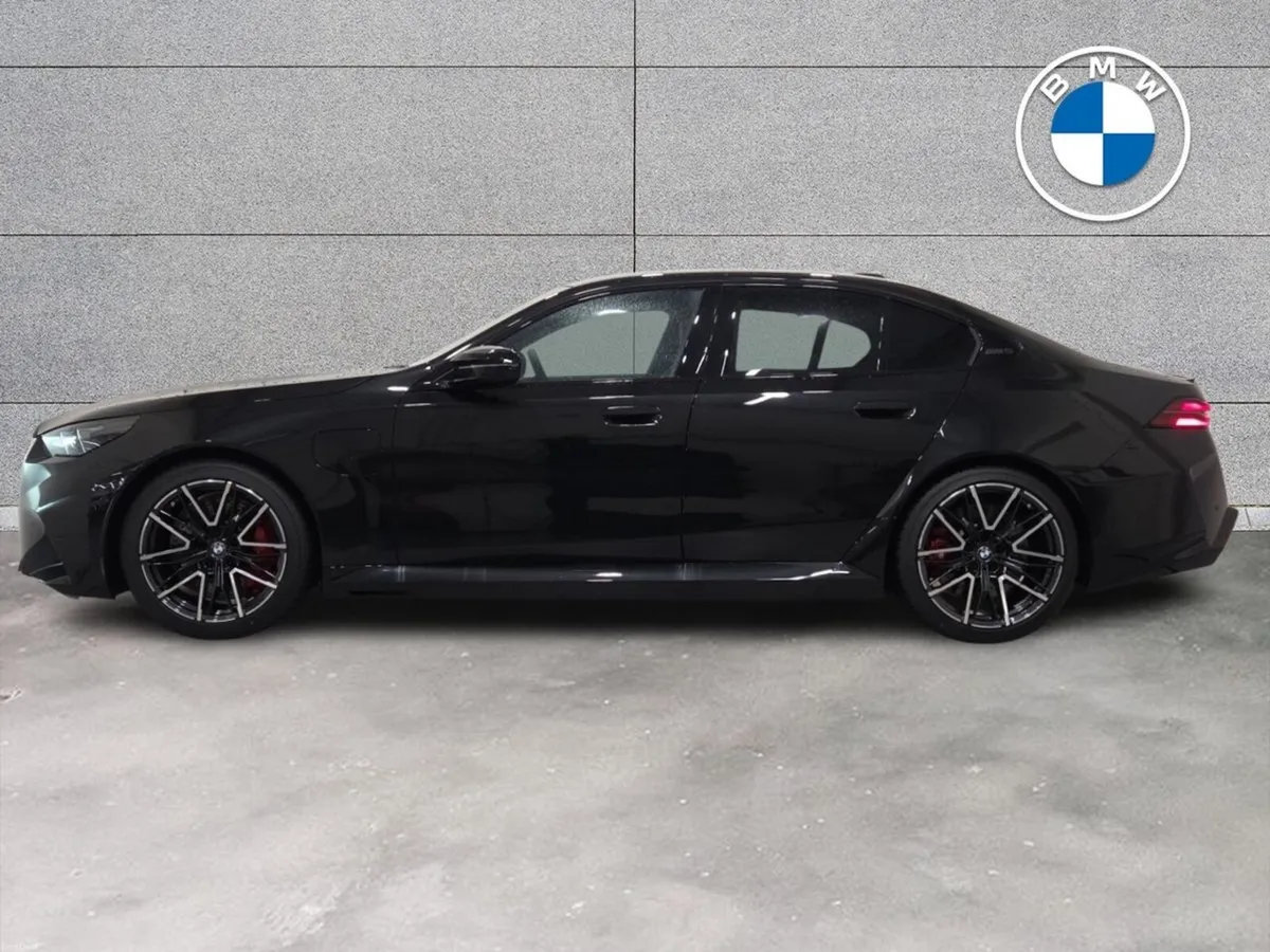 BMW M5 M5 Saloon - Image 4