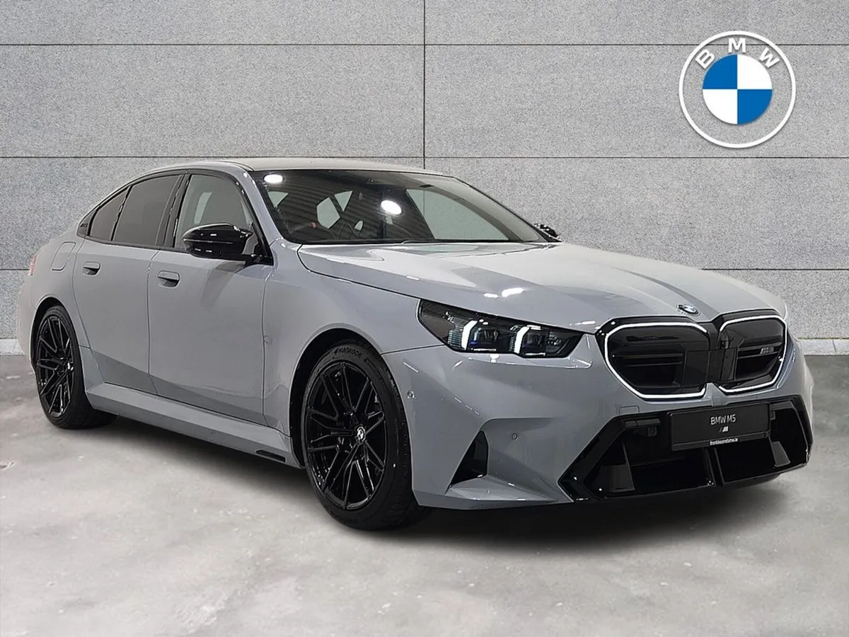 BMW M5 M5 Saloon - Image 1