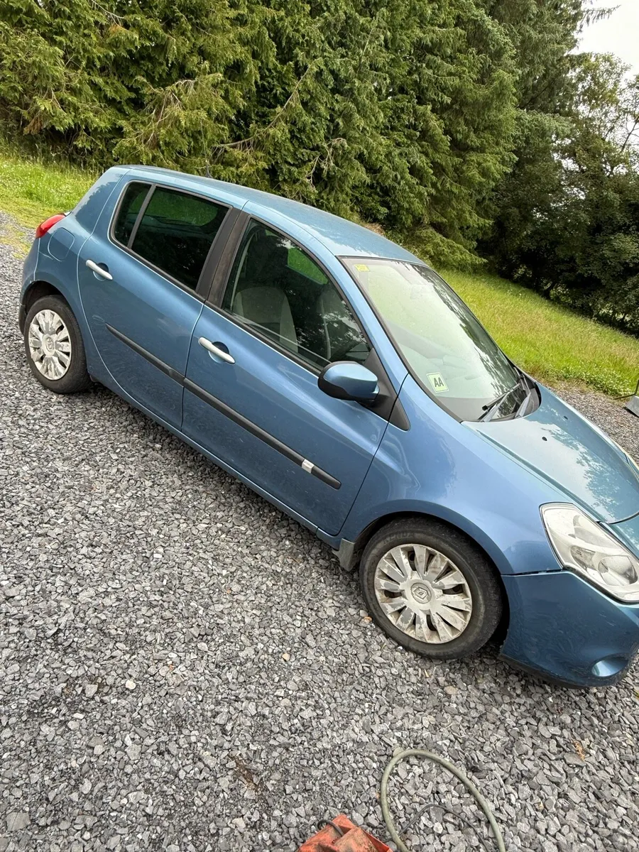 Renault Clio 1.5 Diesel - Image 2