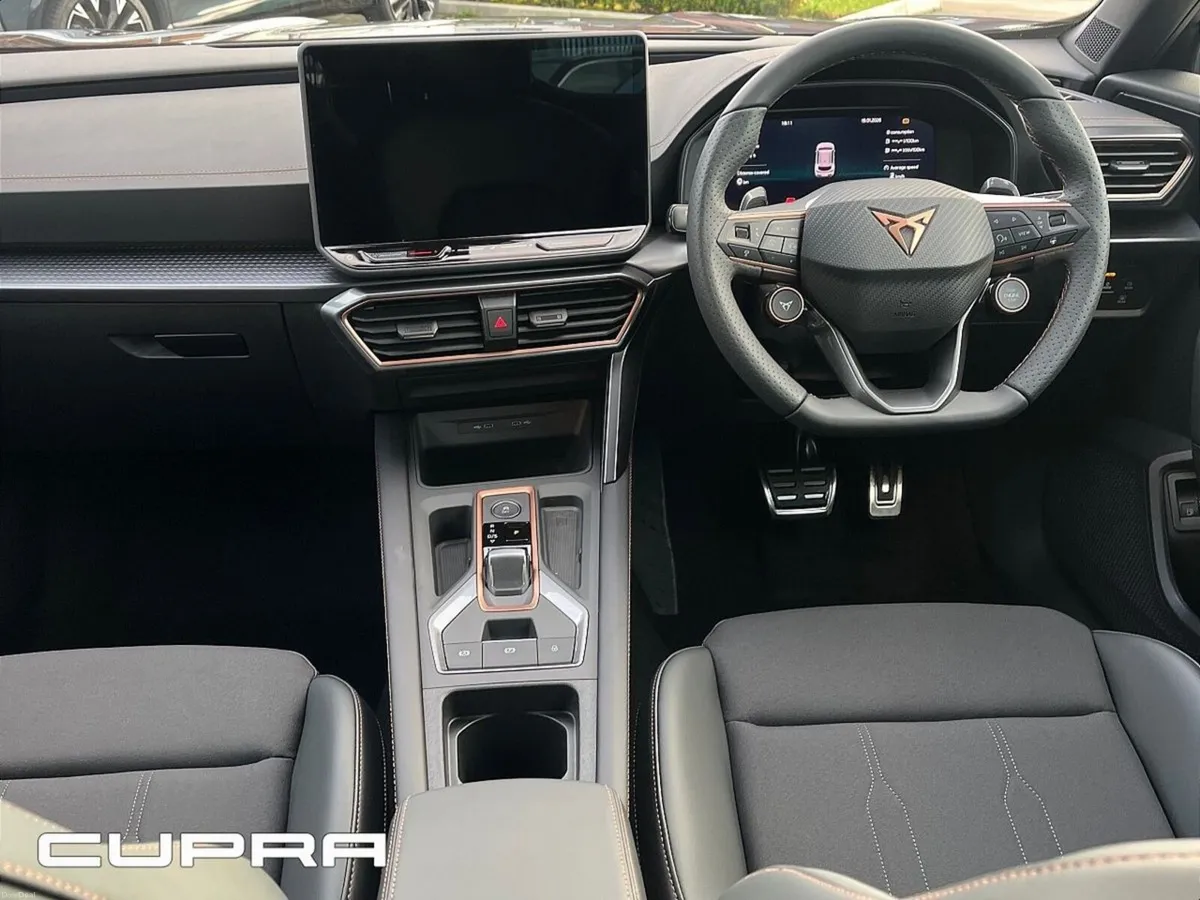 Cupra Formentor DEMO V2 e-HYBRID 204HP DSG PHEV *5 - Image 3