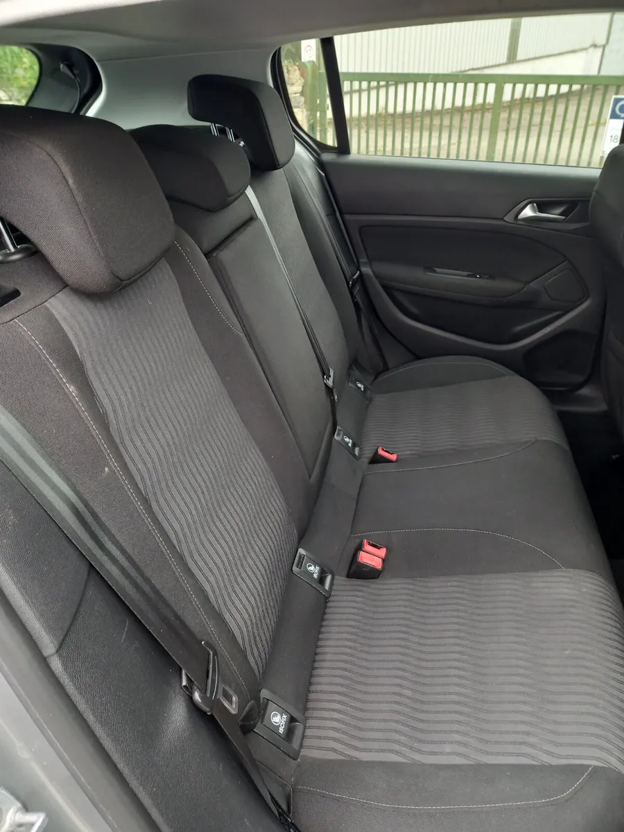 2015 Peugeot 308 1.2 Petrol - Image 3