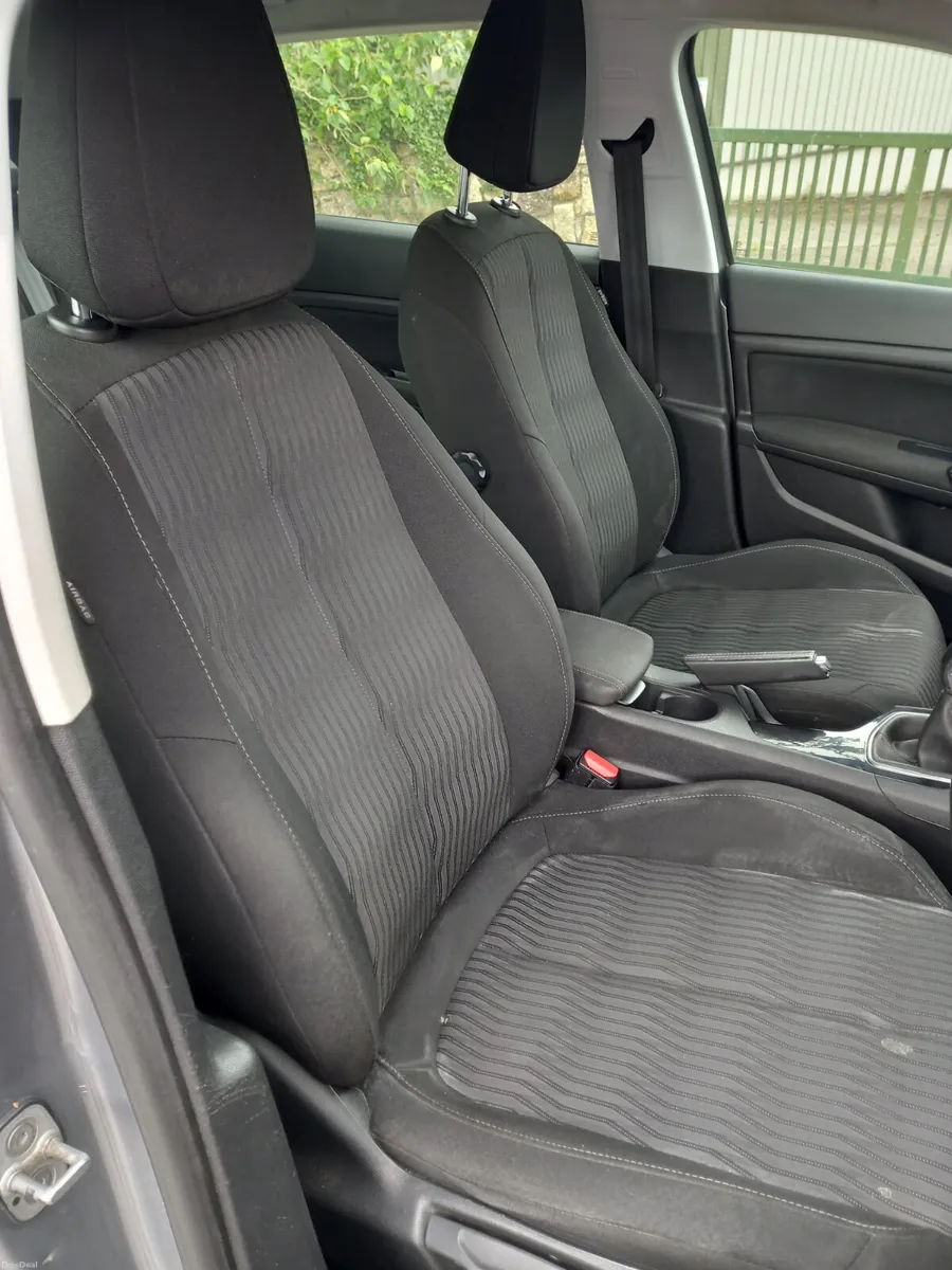 2015 Peugeot 308 1.2 Petrol - Image 4