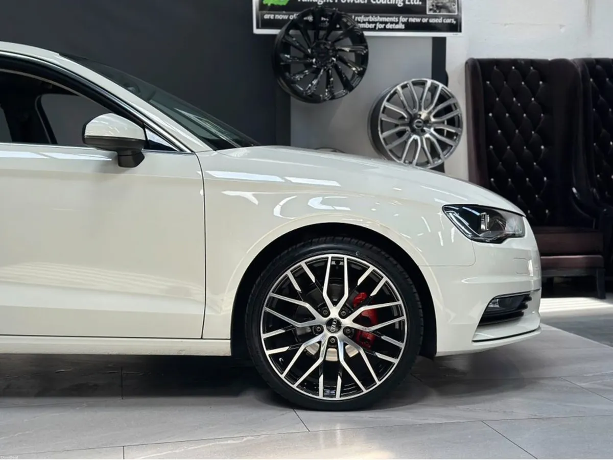 1.4 TFSI MANUAL PAN ROOF - Image 4