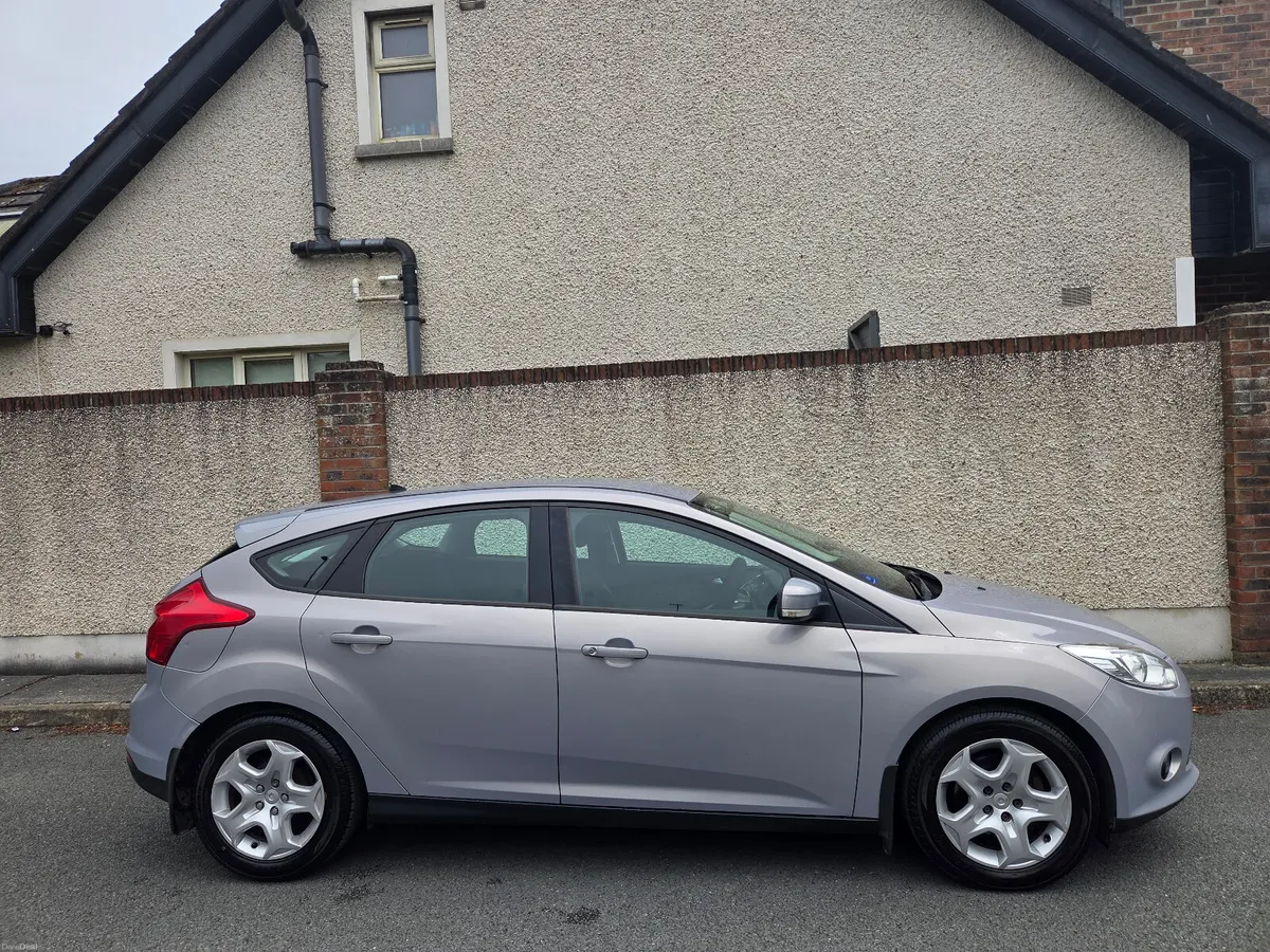 Ford Focus 1.6s Edge, very clean - Image 3