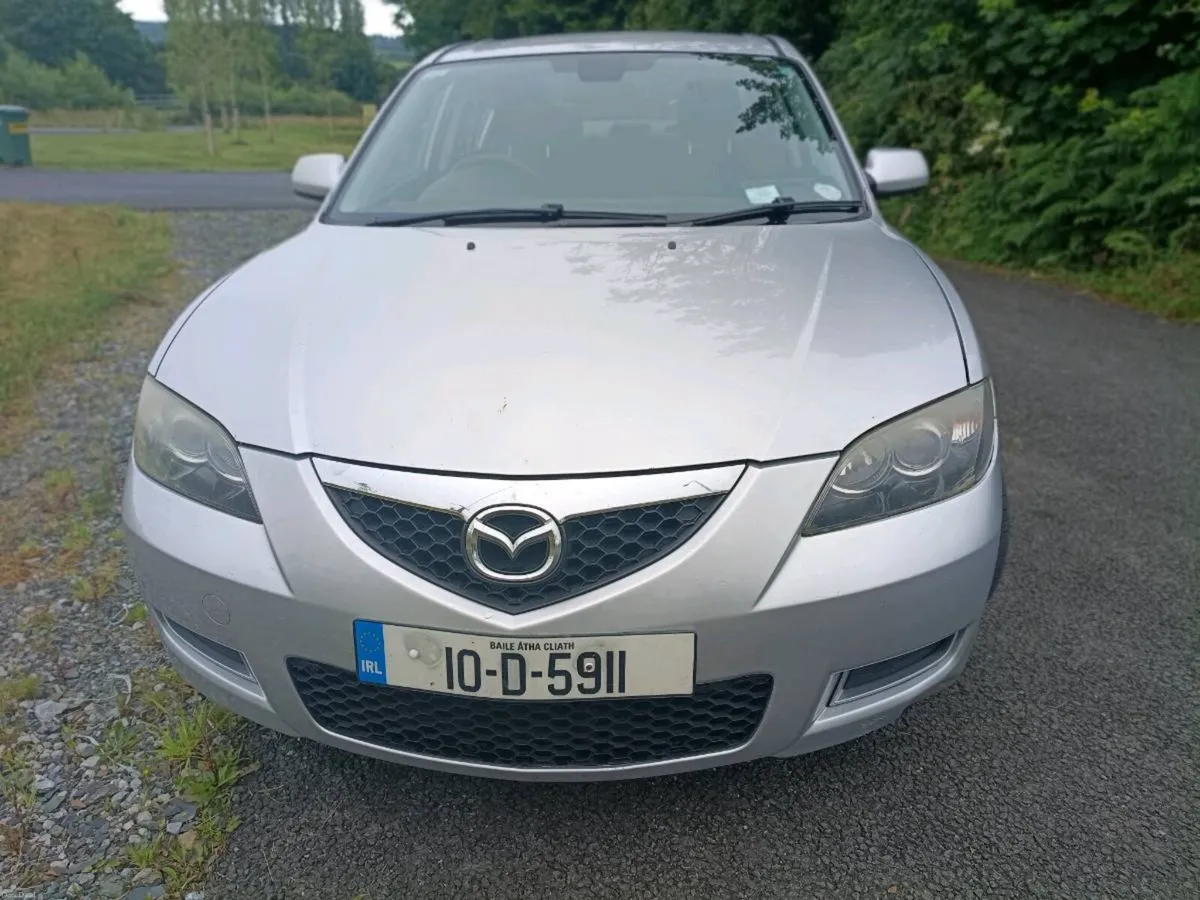 2010 Mazda 3 1.6 Touring - Image 2