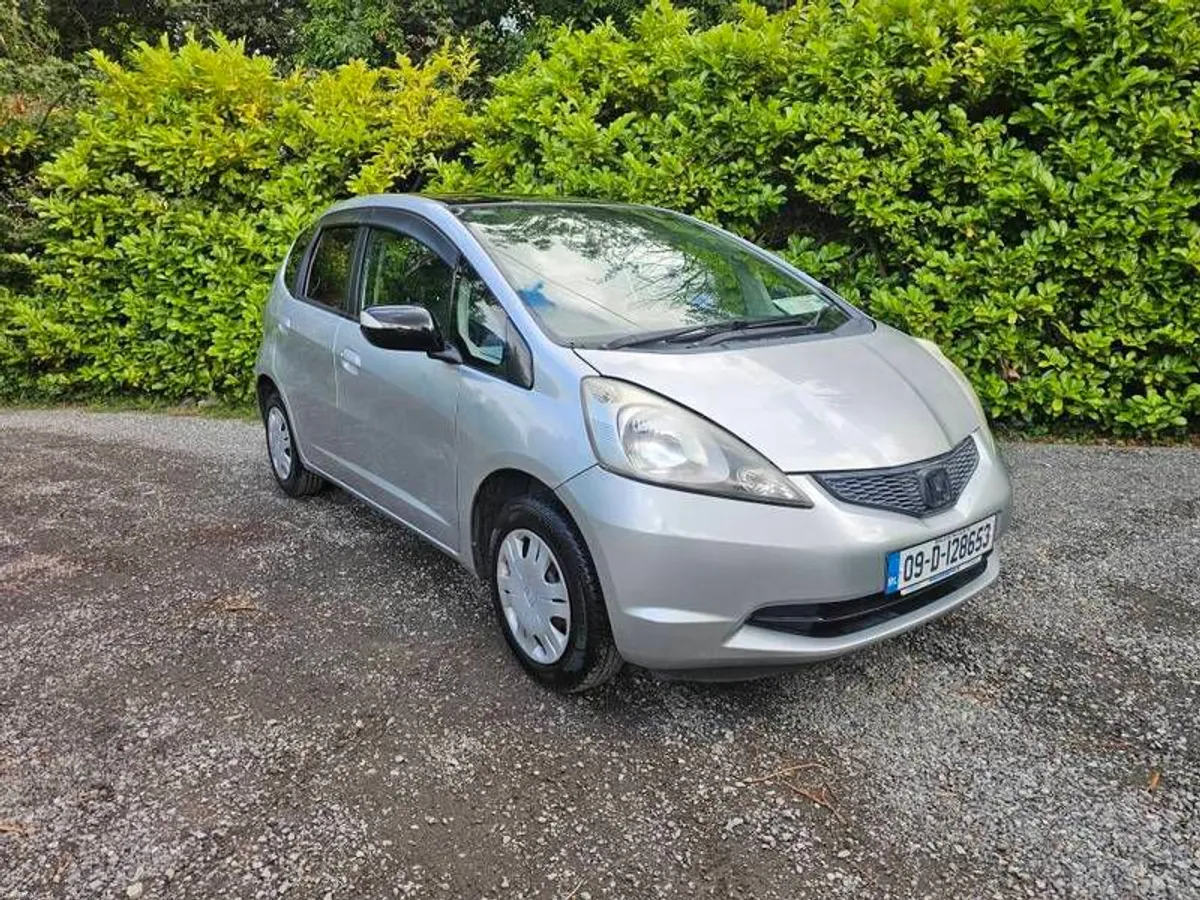 2009 Honda Fit Automatic - Image 1