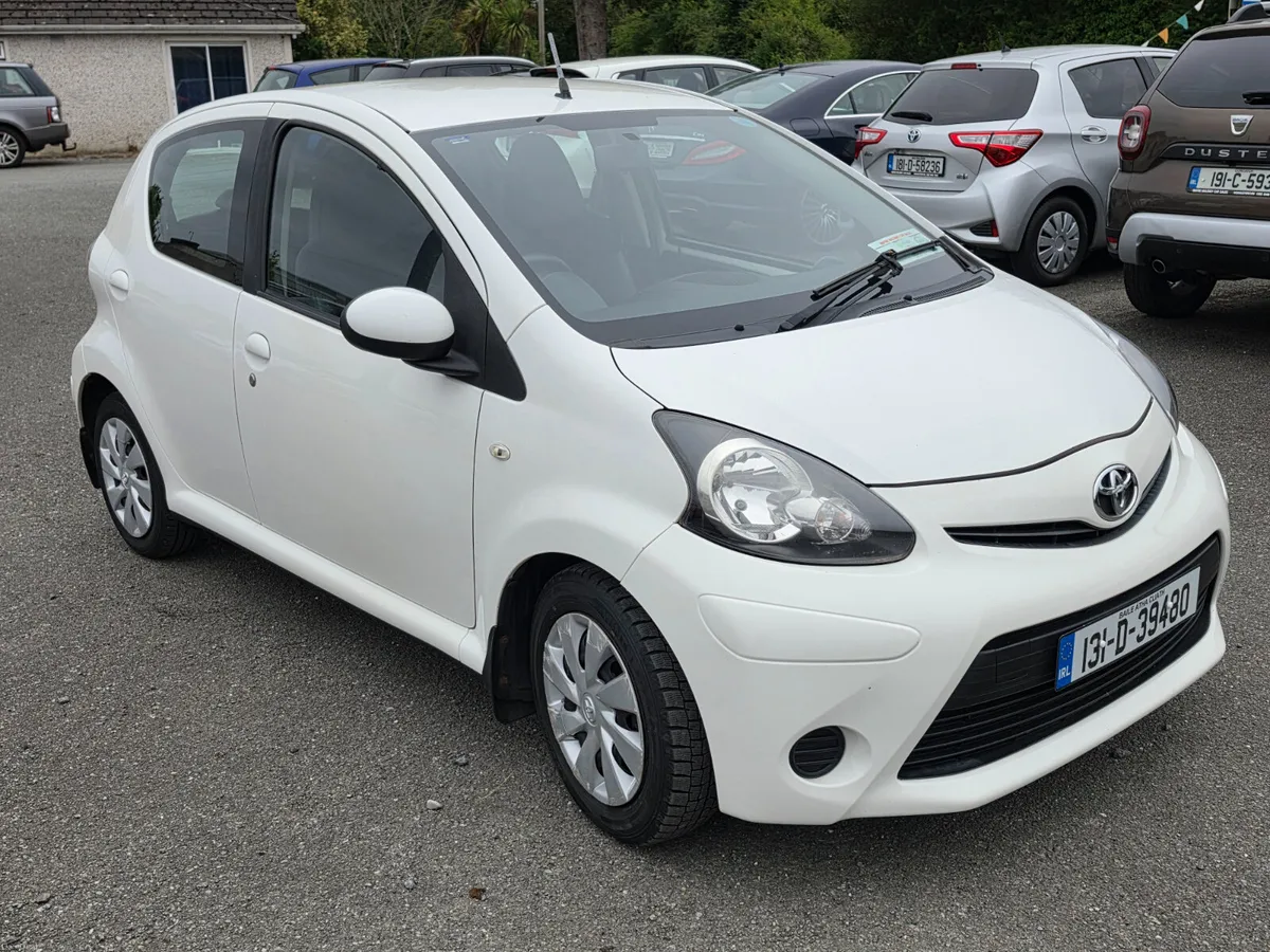 131 Toyota Aygo 1.0 Vvti ICE 5 Door Nct 09-27 - Image 4