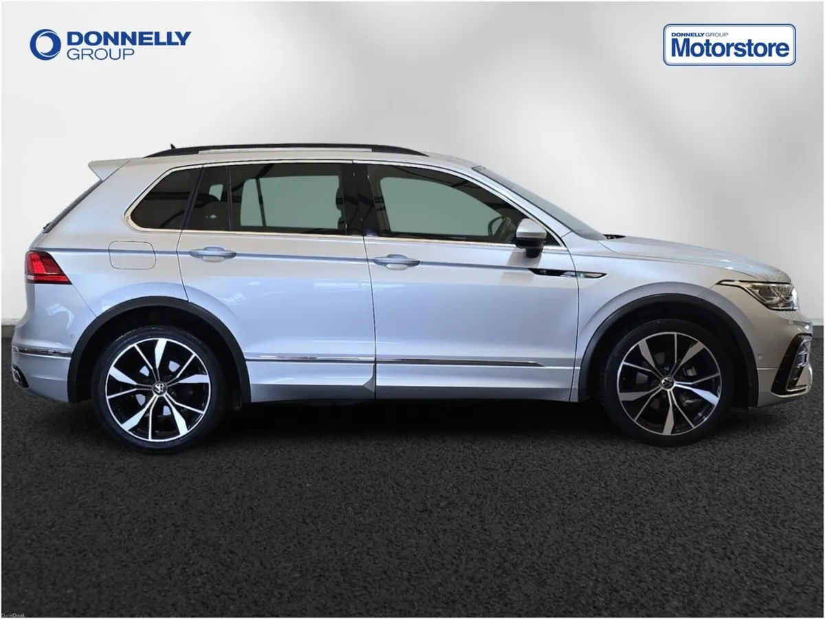 Volkswagen Tiguan Estate R-Line - Image 3