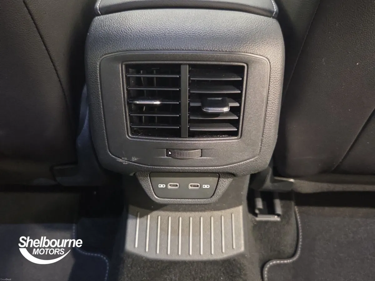 Volkswagen T-roc R-LINE TSI DSG - Image 6