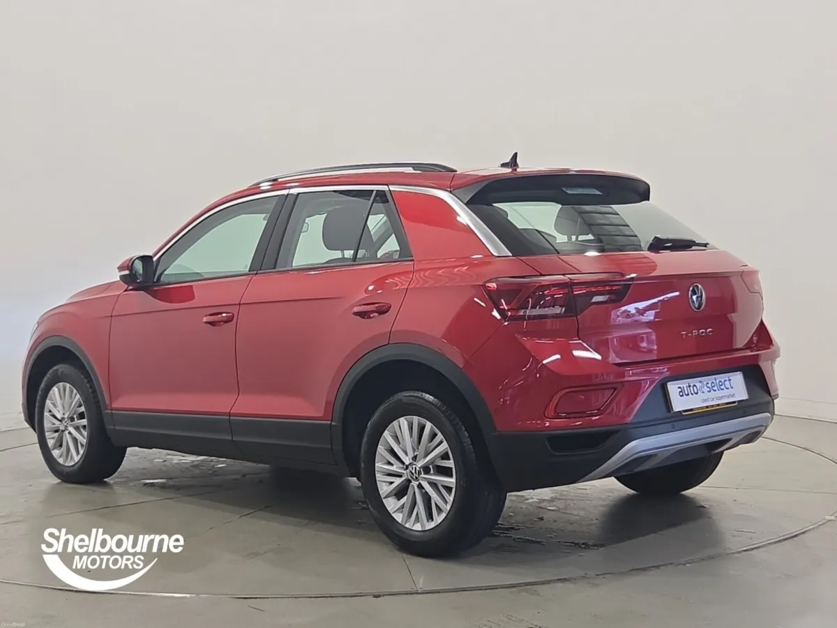 Volkswagen T-roc LIFE TSI DSG - Image 2