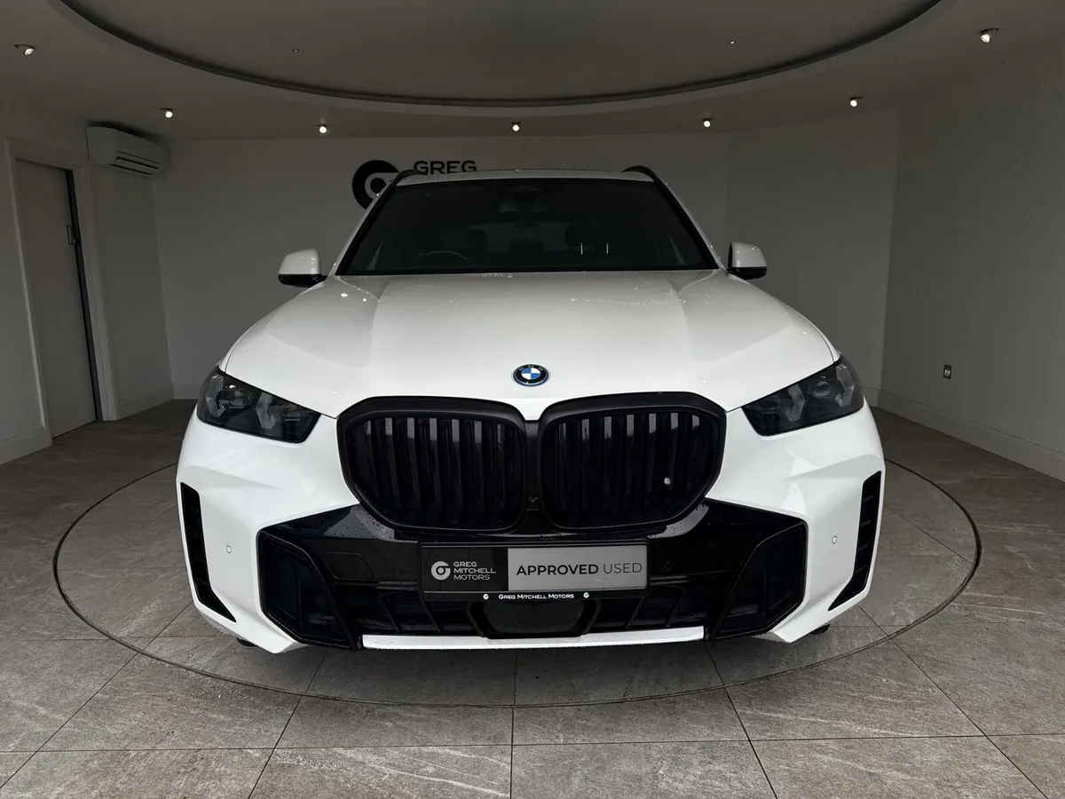 BMW X5 2023 - Image 2