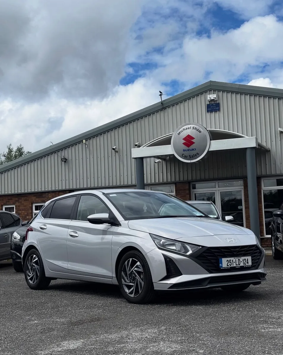 251 Hyundai i20 . Excellent value - Image 5