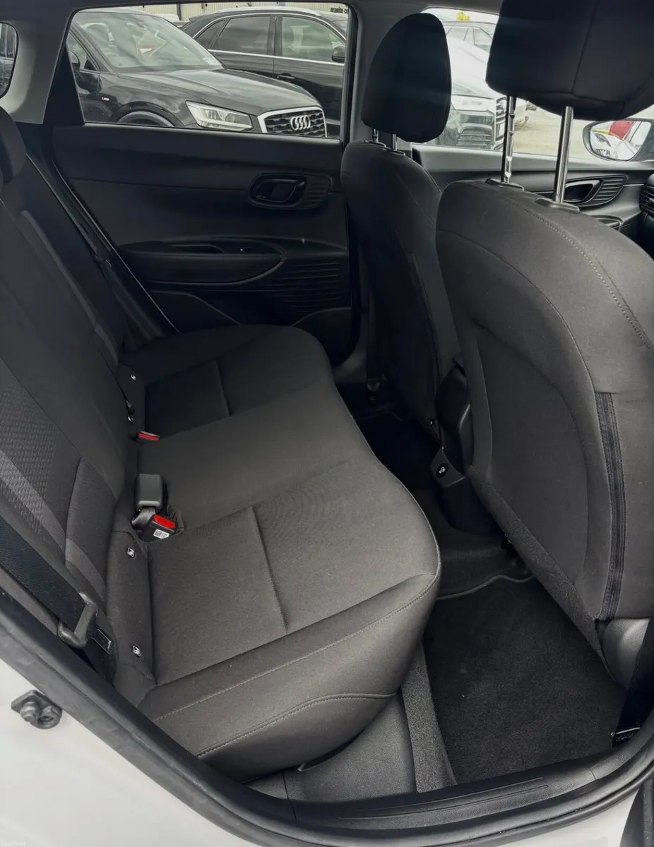 251 Hyundai i20 . Excellent value - Image 3