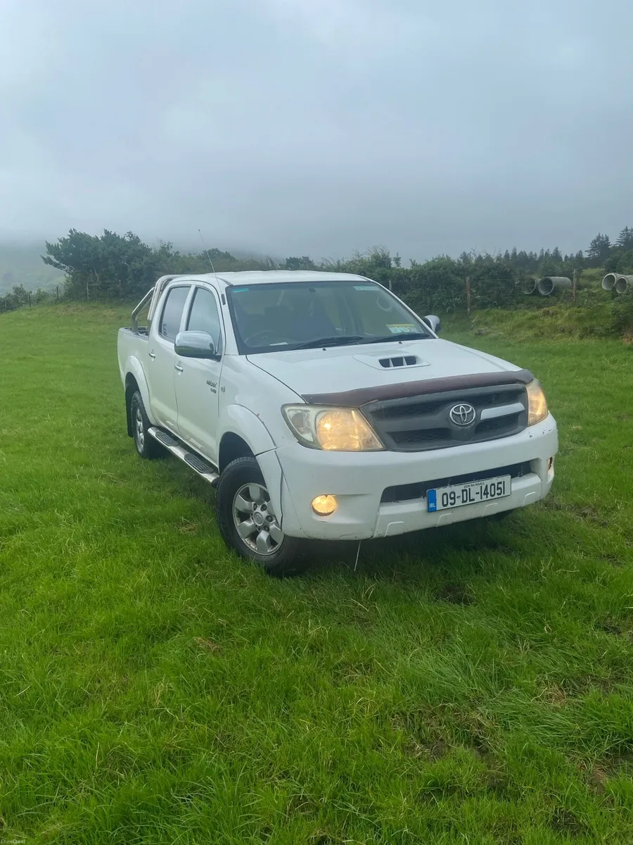 Toyota hilux - Image 1