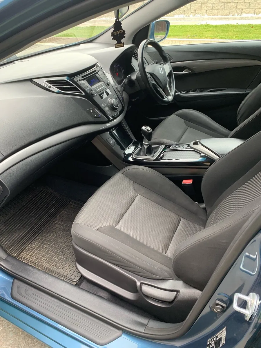 2015 Hyundai i40 diesel, Nctd 1/27, tax 6/26 - Image 6