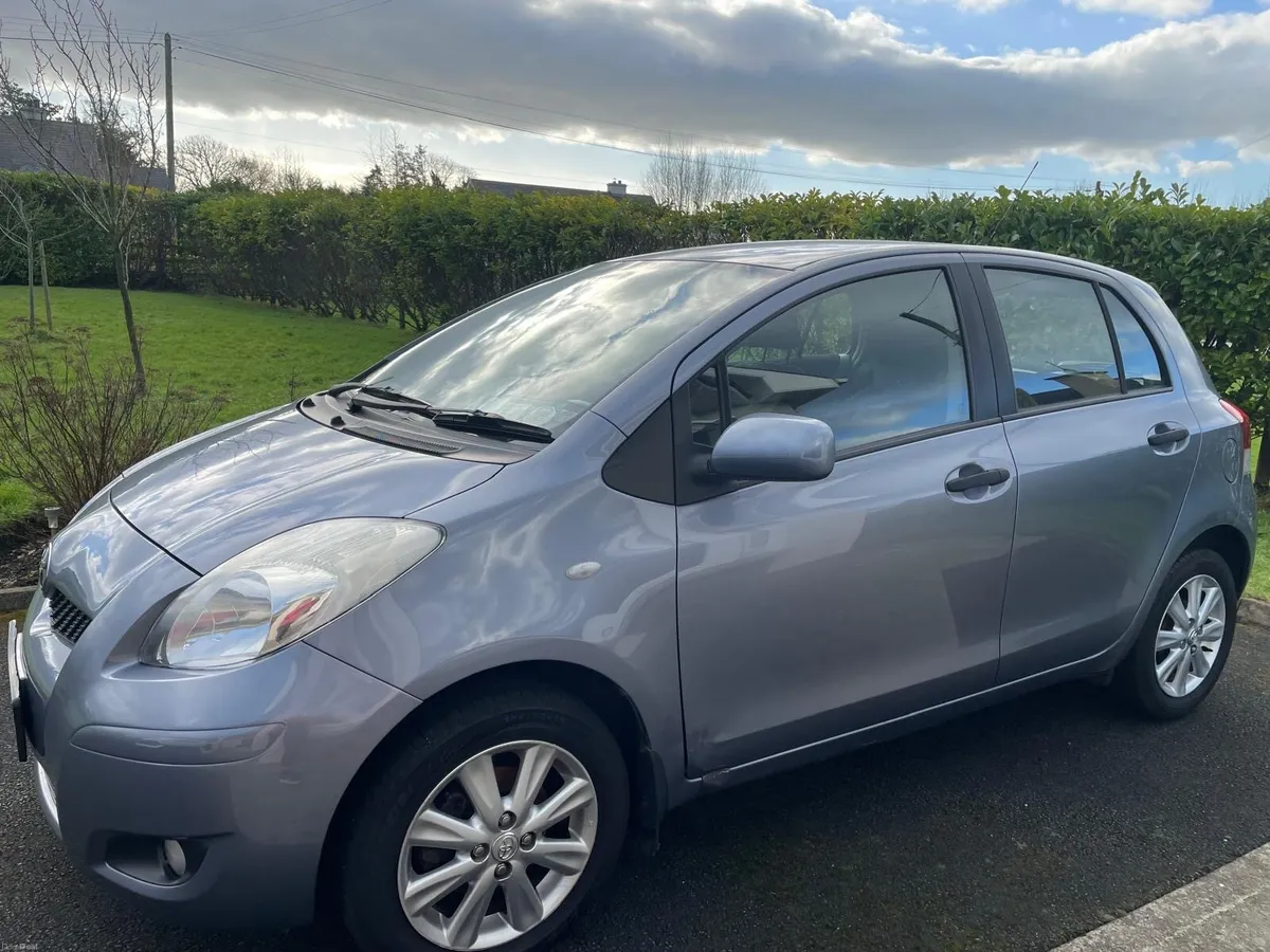 Toyota Yaris - Image 3