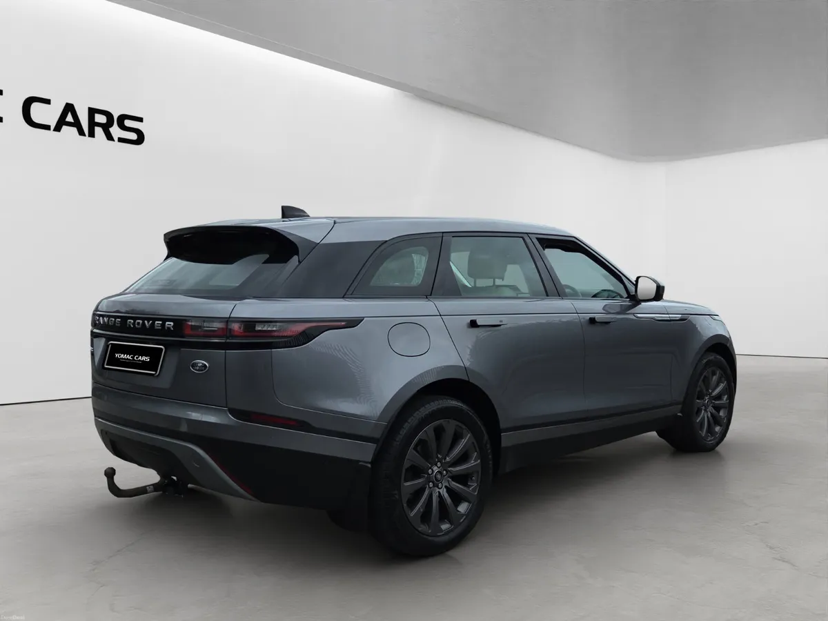 LAND ROVER RANGE ROVER VELAR 2021 2.0D AUTO AWD - Image 4