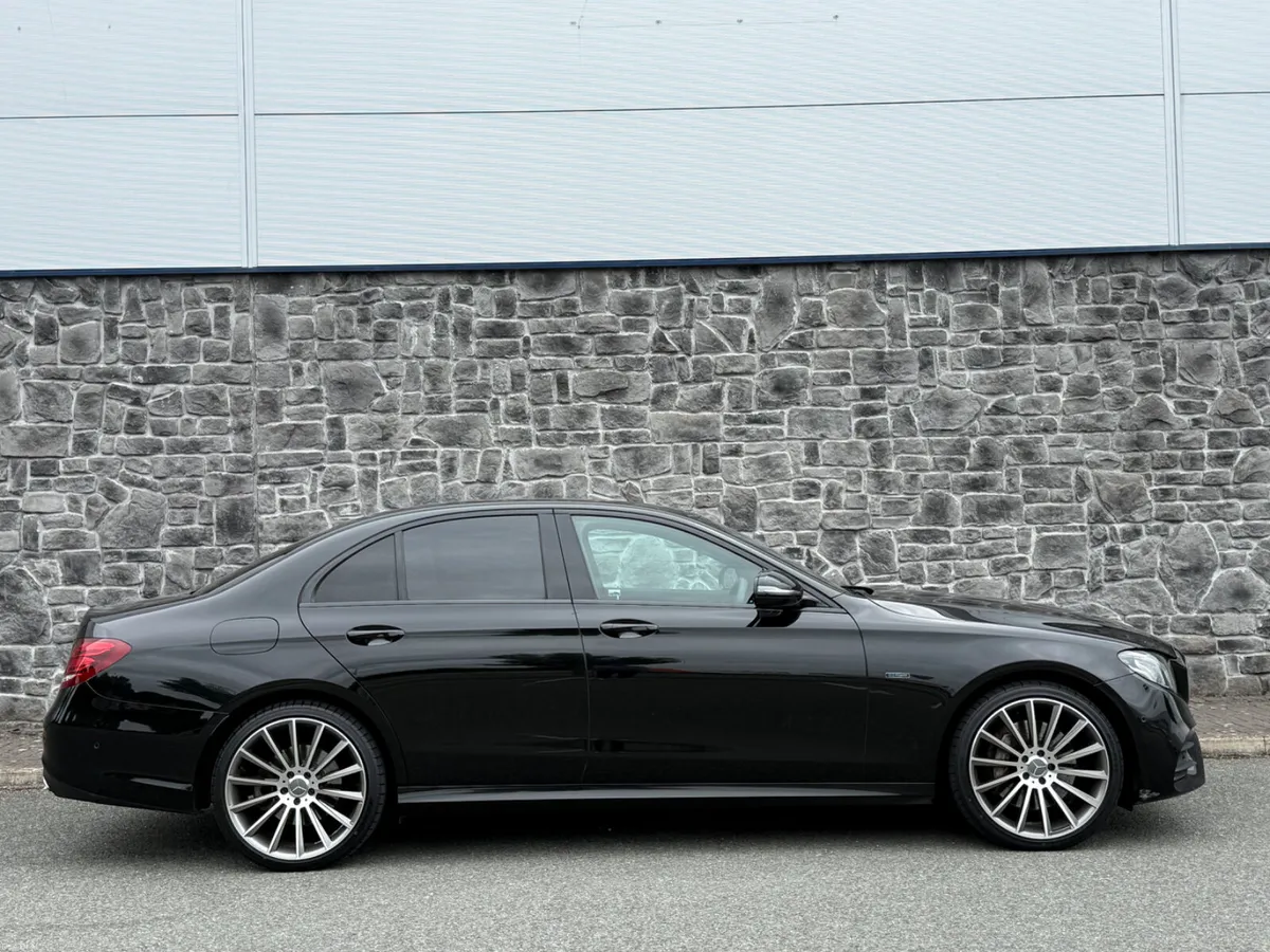 2018 Mercedes Benz E350e AMG Auto PHEV - Image 4