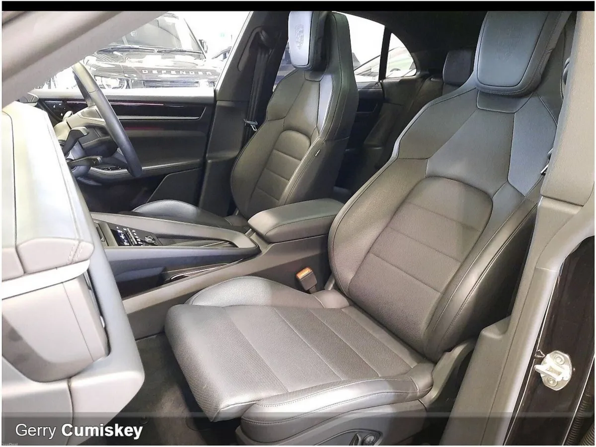 Porsche Macan ***€21000 of Extras***BIG BATTERY El - Image 2