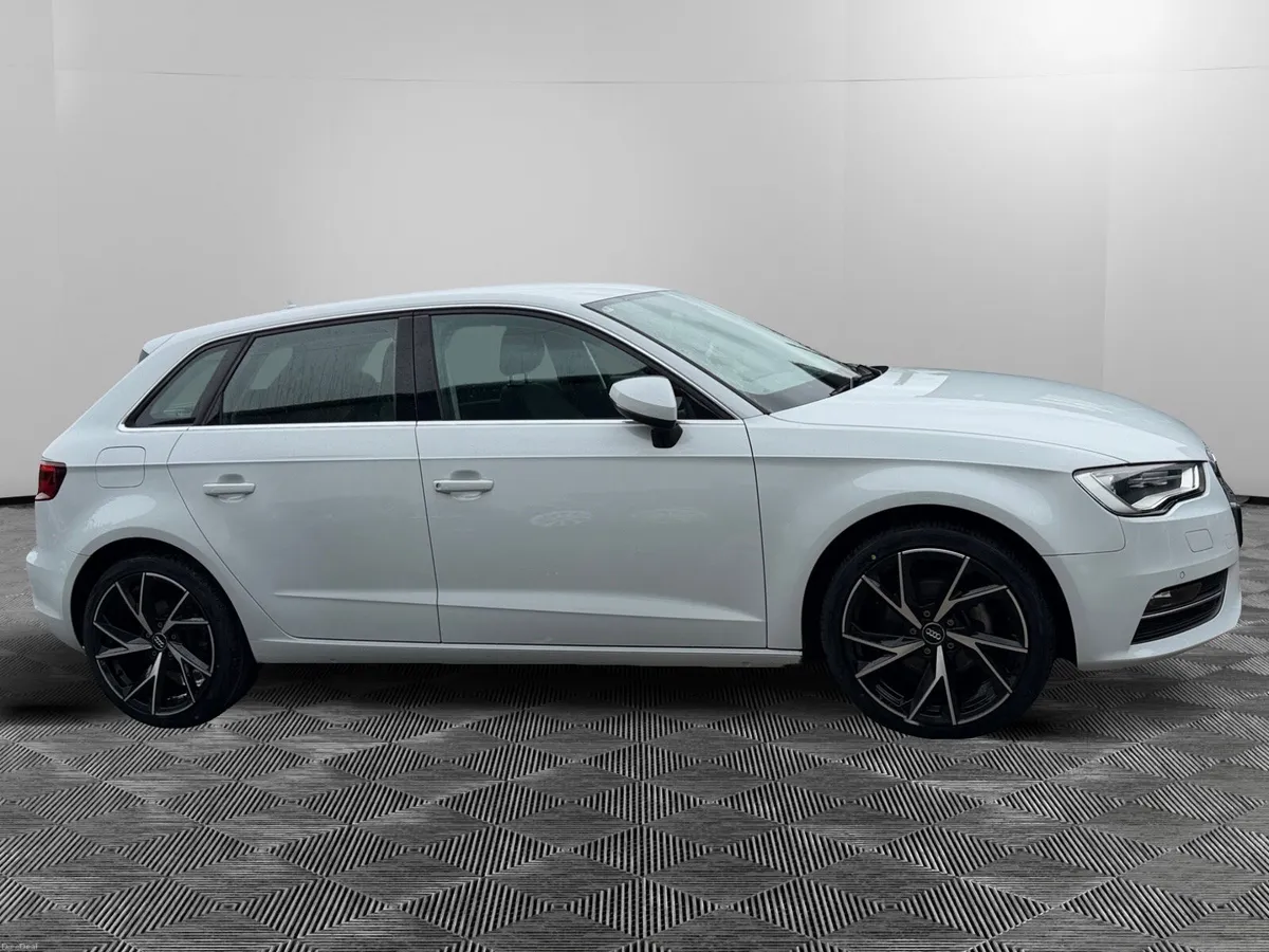 AUDI A3 S-TRONIC - LOW KM - Image 6