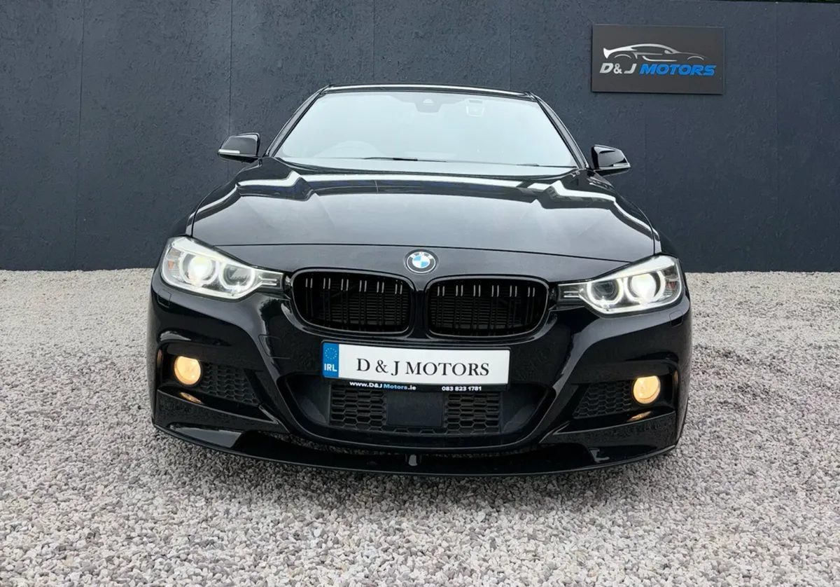 BMW 320i 2.0 M Sport Automatic 2015 Low KM - Image 4