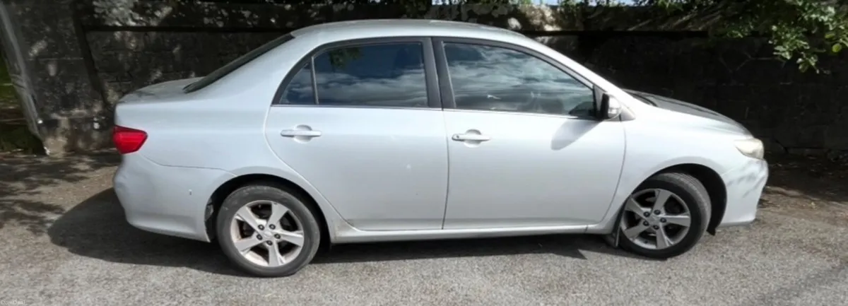 Toyota Corolla 2011 - Image 3