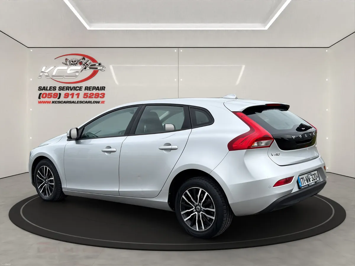2017 Volvo V40 - Top Spec - Diesel - New NCT - Image 3