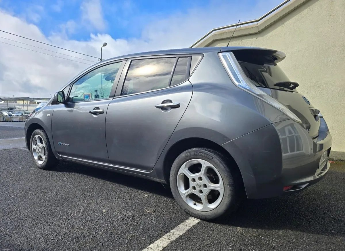 Nissan Leaf 2017 - 30 KW - Image 2
